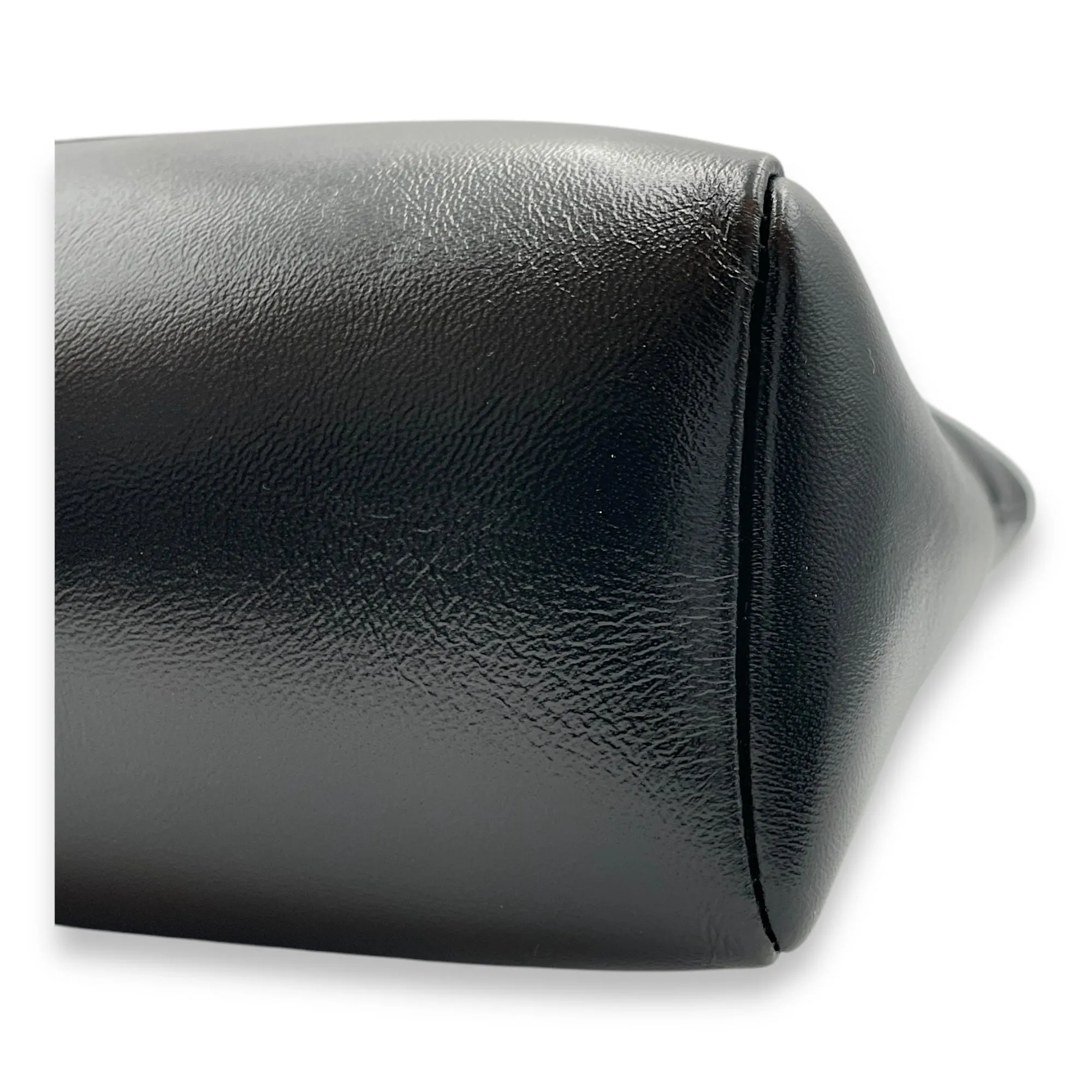 31 Shopping Tote 36x25x7cm Black Shoulder Bag in Shiny lambskin, Gold hardware