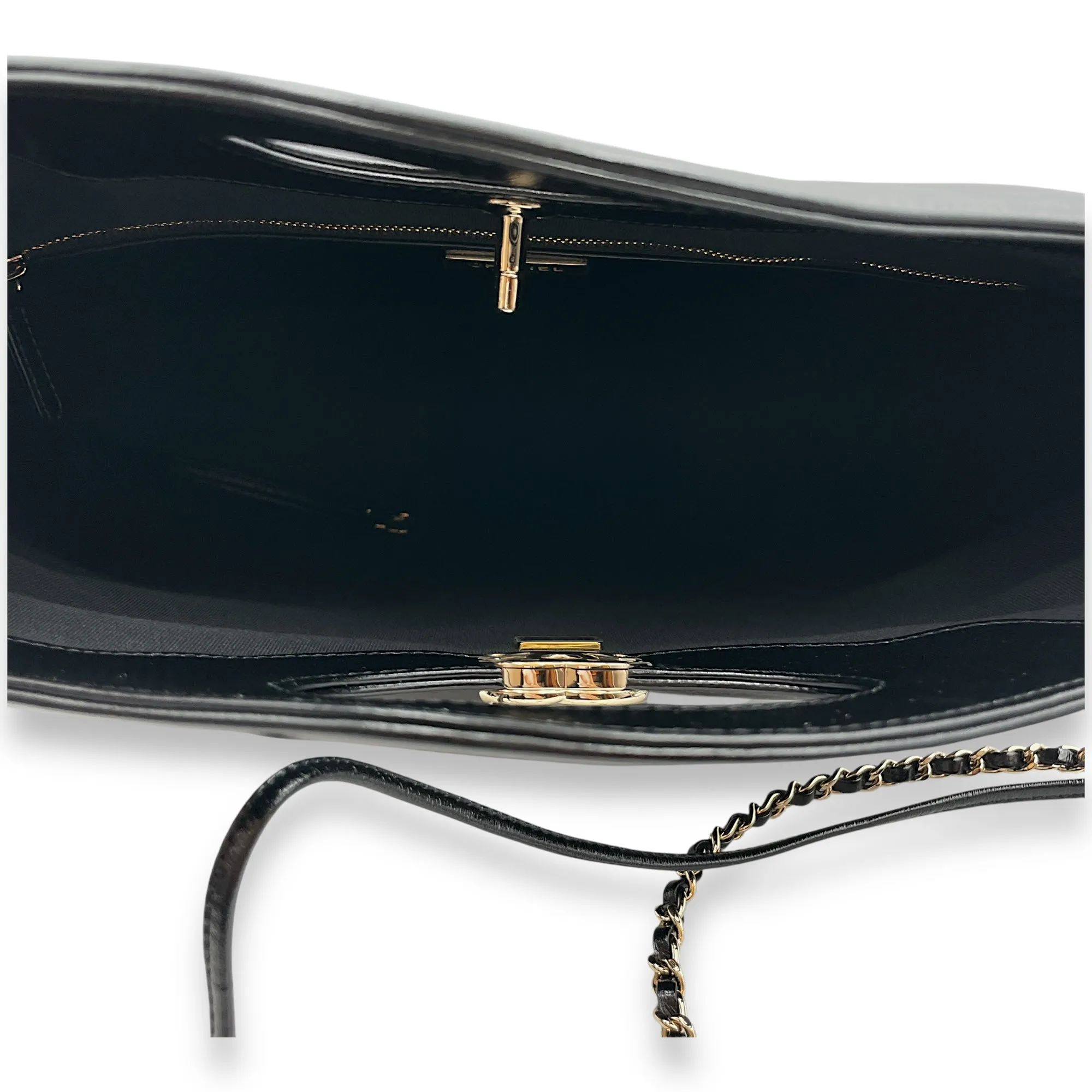 31 Shopping Tote 36x25x7cm Black Shoulder Bag in Shiny lambskin, Gold hardware