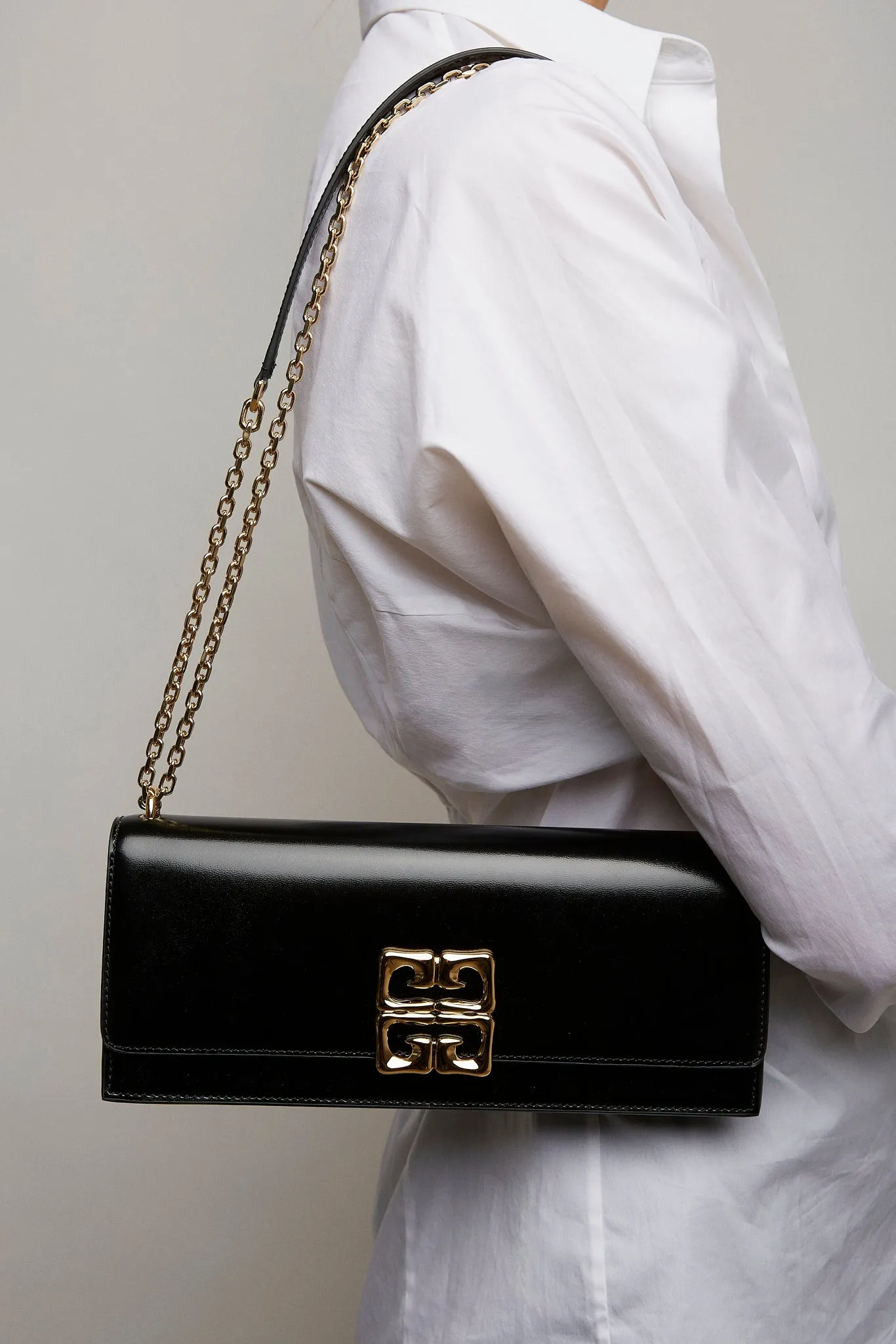 4G small chain black clutch