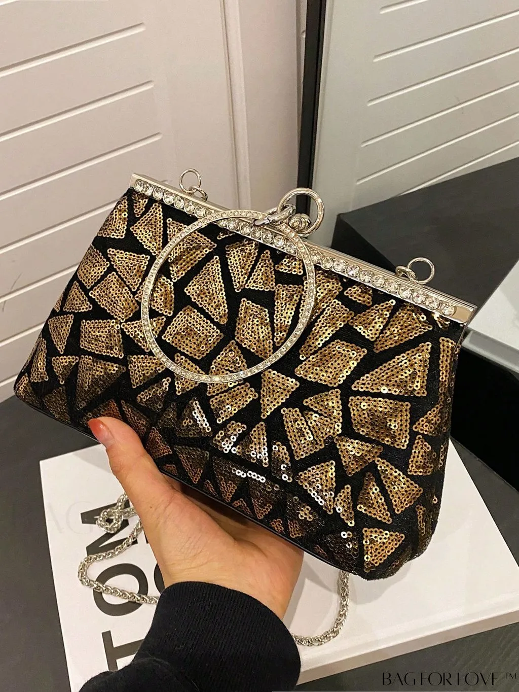 BagForLove - Chic Sequin Handbag with Ring Chain - Compact and Stylish