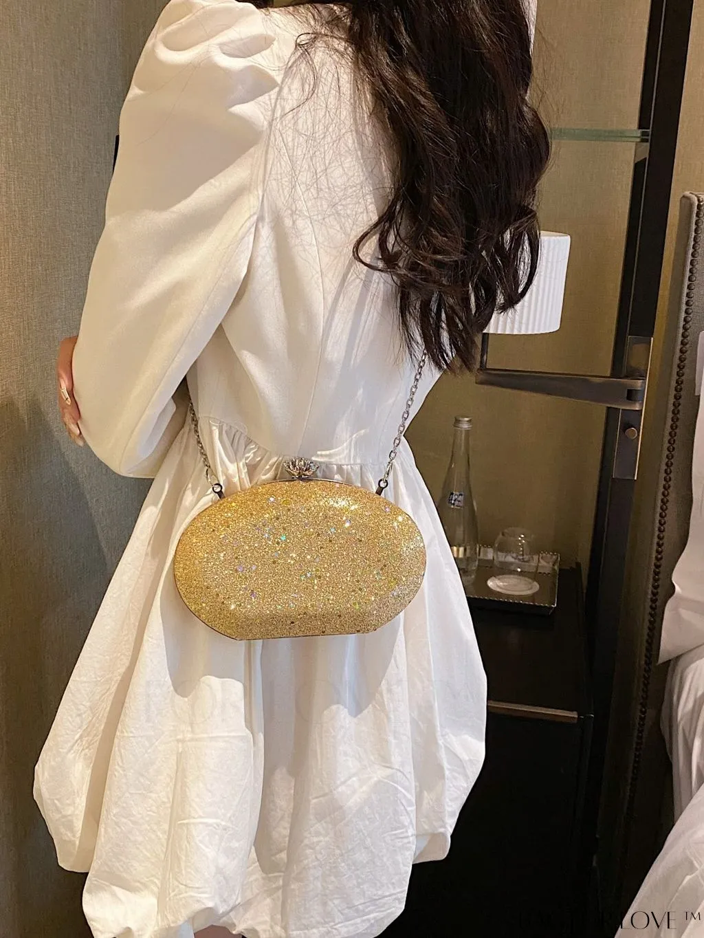 BagForLove - Compact Glam Sequin Womens Evening Clutch - Versatile & Fashionable Accessory