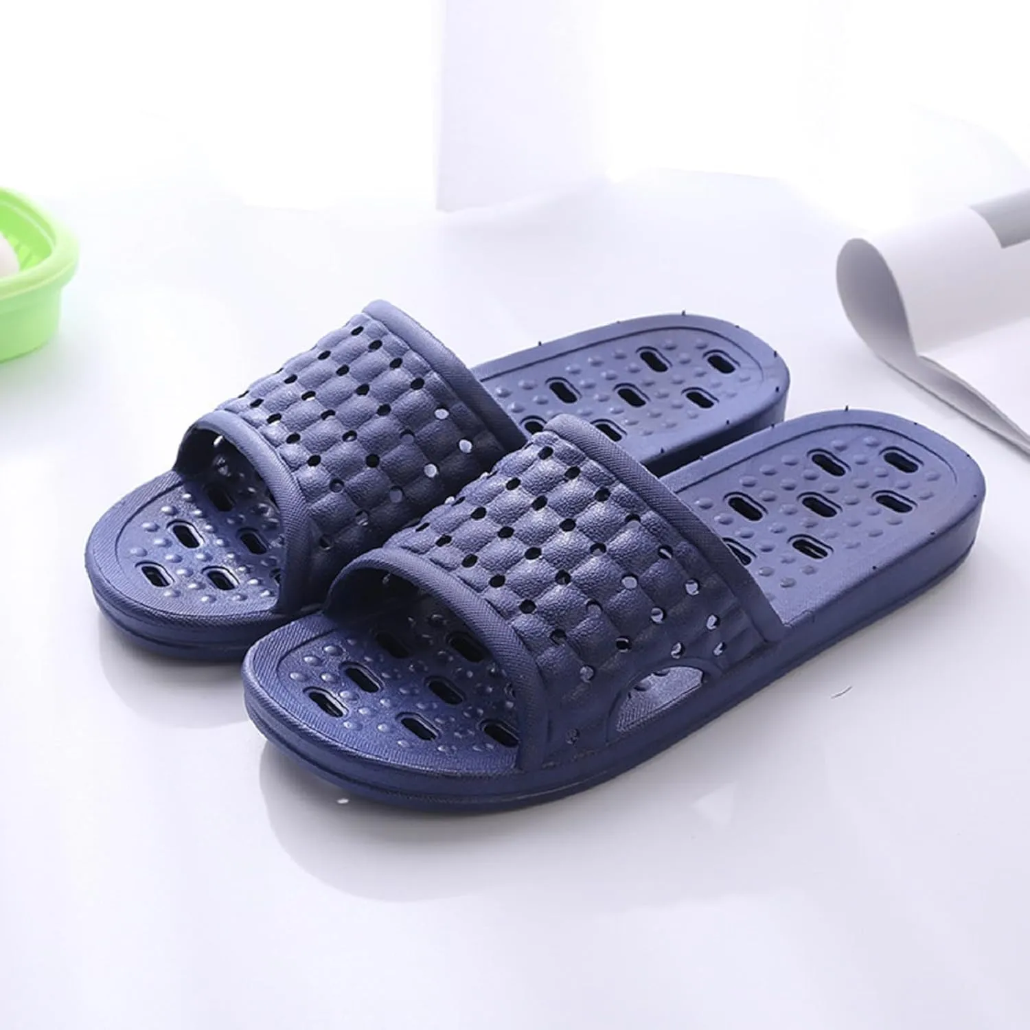 Bath Slippers with Drainage Holes, Quick-Drying Non-Slip Slippers for Home, Dormitory, Bathroom - Unisex