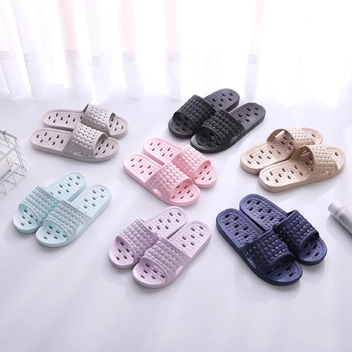 Bath Slippers with Drainage Holes, Quick-Drying Non-Slip Slippers for Home, Dormitory, Bathroom - Unisex