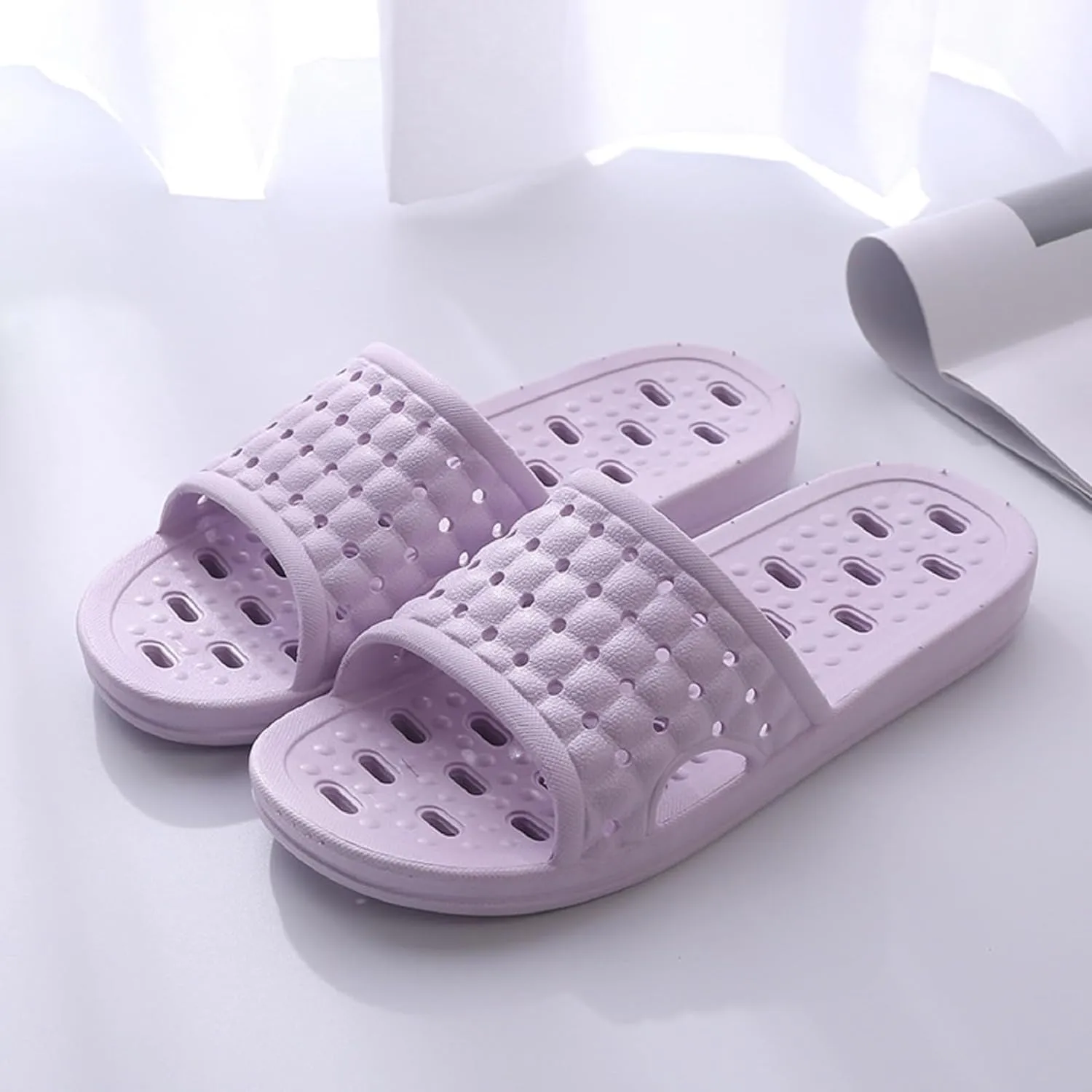 Bath Slippers with Drainage Holes, Quick-Drying Non-Slip Slippers for Home, Dormitory, Bathroom - Unisex