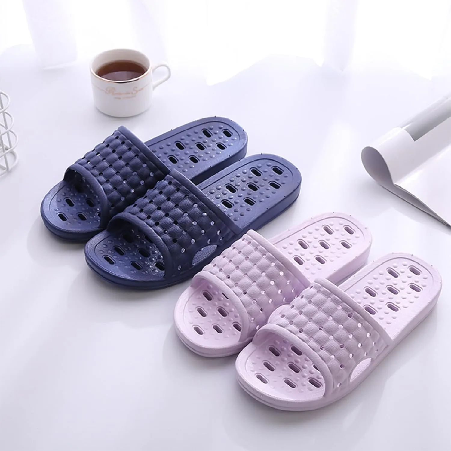 Bath Slippers with Drainage Holes, Quick-Drying Non-Slip Slippers for Home, Dormitory, Bathroom - Unisex
