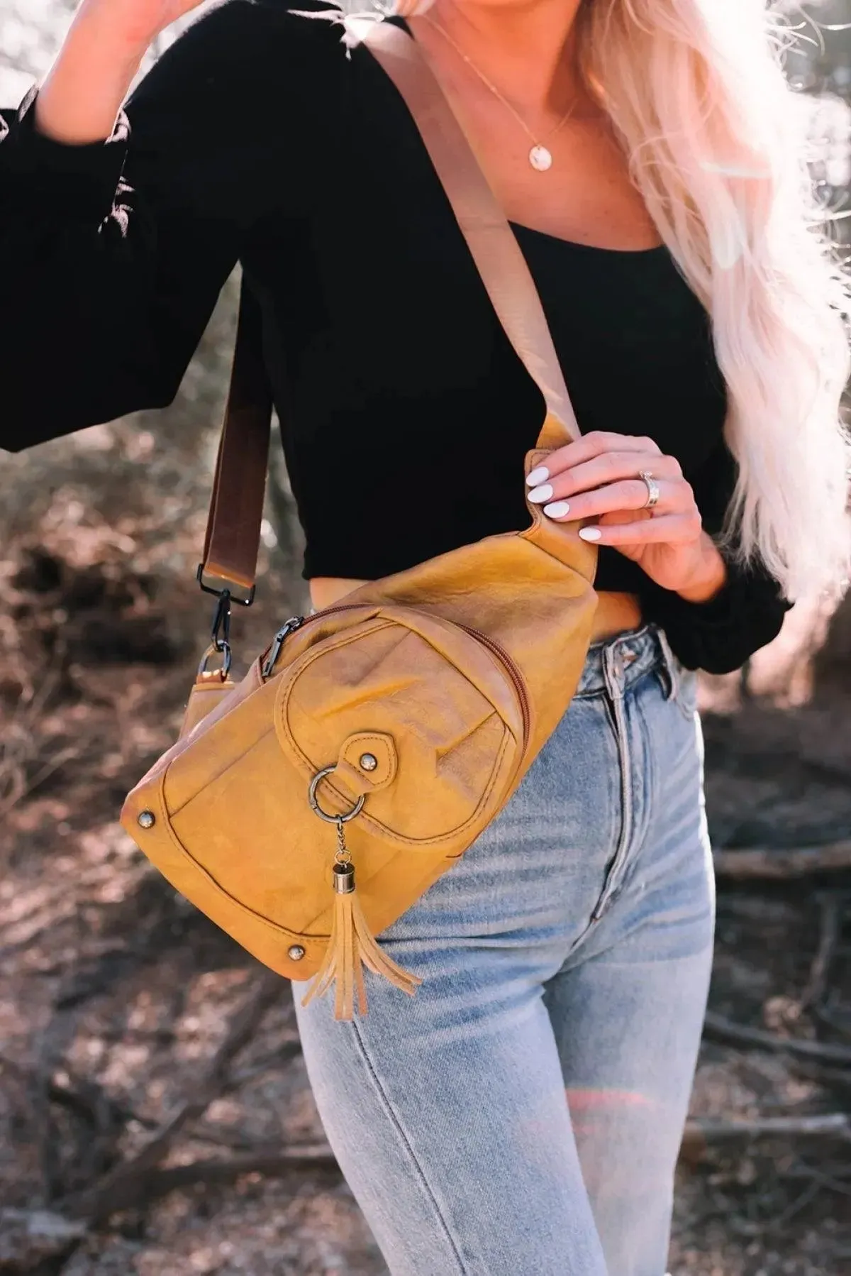 Brown Vintage Large Capacity Tassel Sling Bag