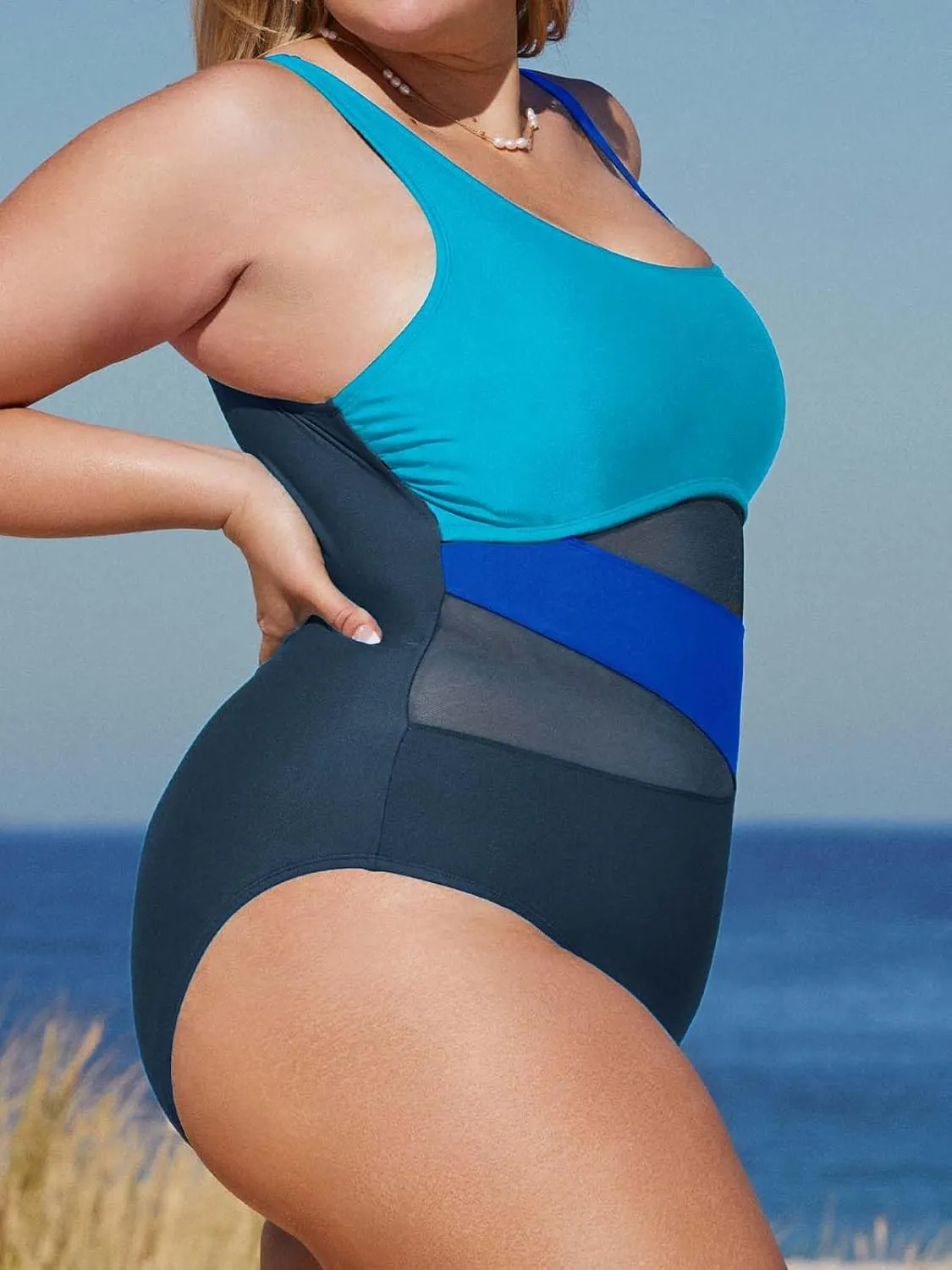CUPSHE Women's Plus Size Swimsuit One Piece Bathing Suit Mesh Removable Straps Swimwear