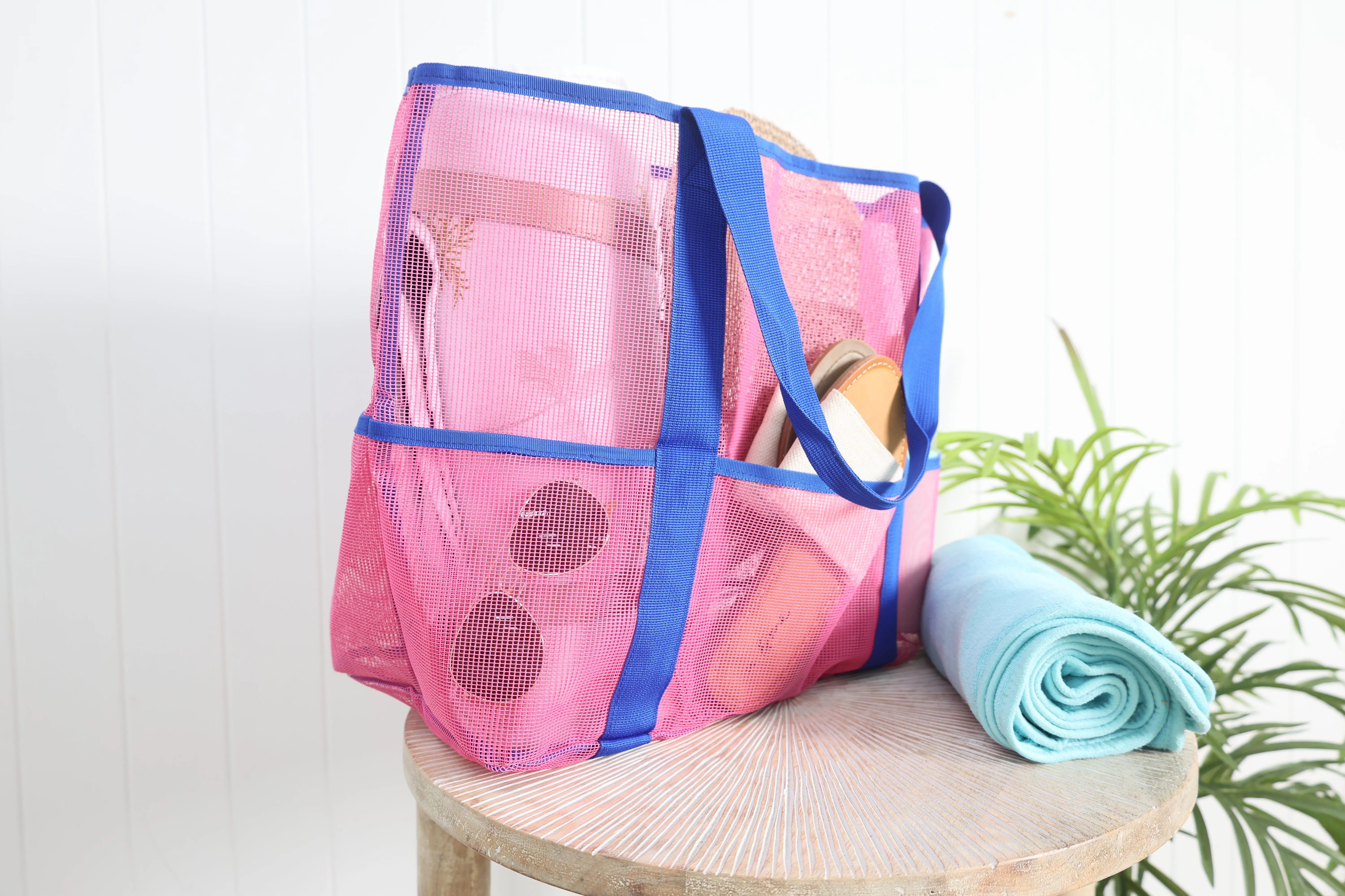 Good Vibes™ Extra Large, 9 Pocket, Ultimate Mesh Tote Beach Bag 62cm