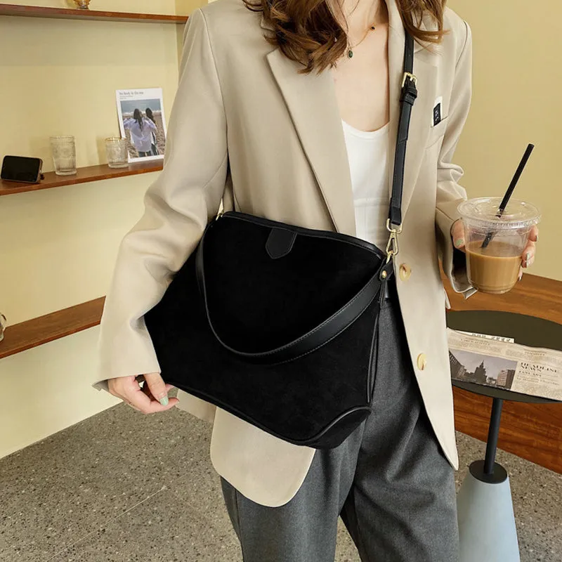 Large Capacity Bucket Bag