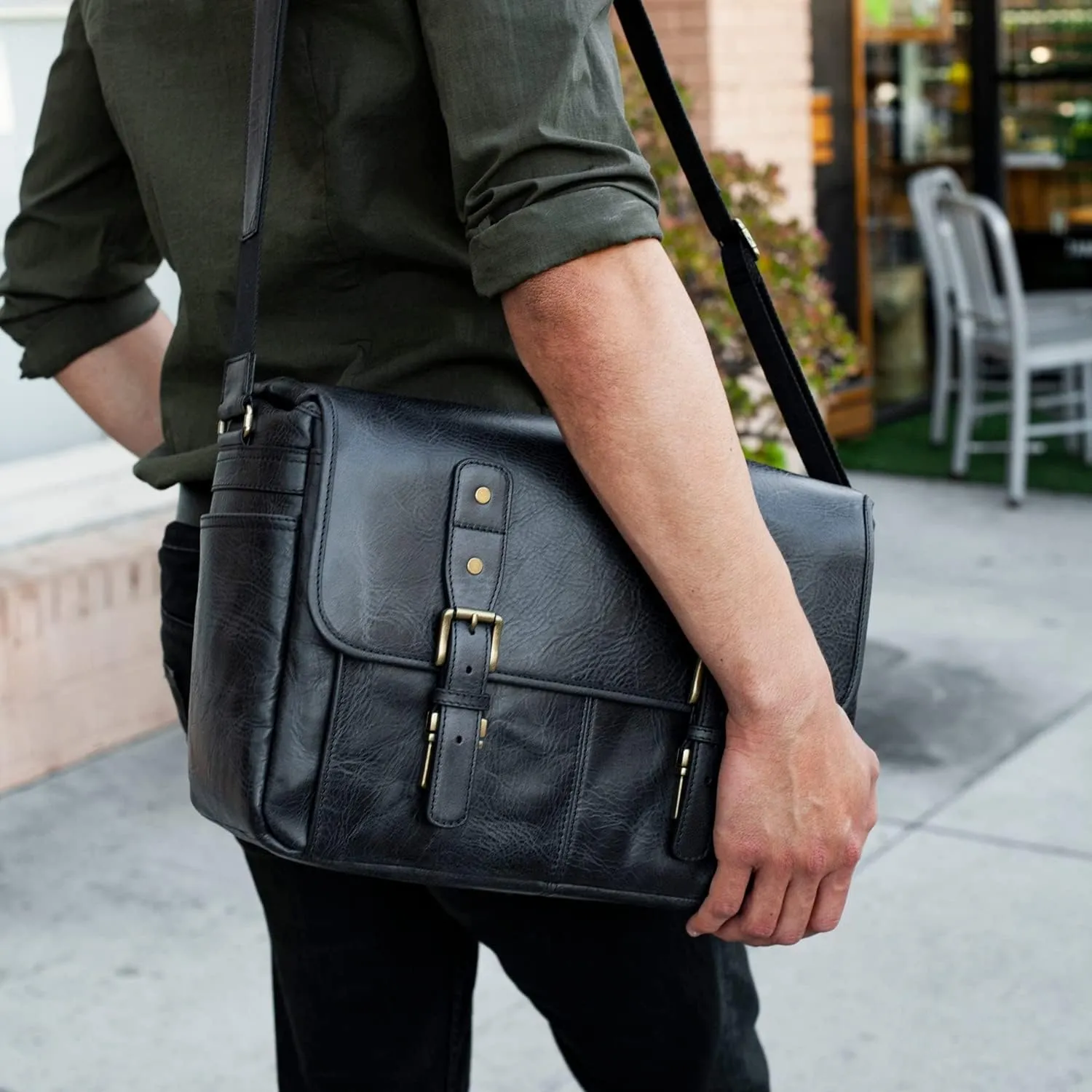 MegaGear Italian Leather Messenger Bag, Lightweight Unisex Business Briefcase Satchel Portfolio, Multi Compartment