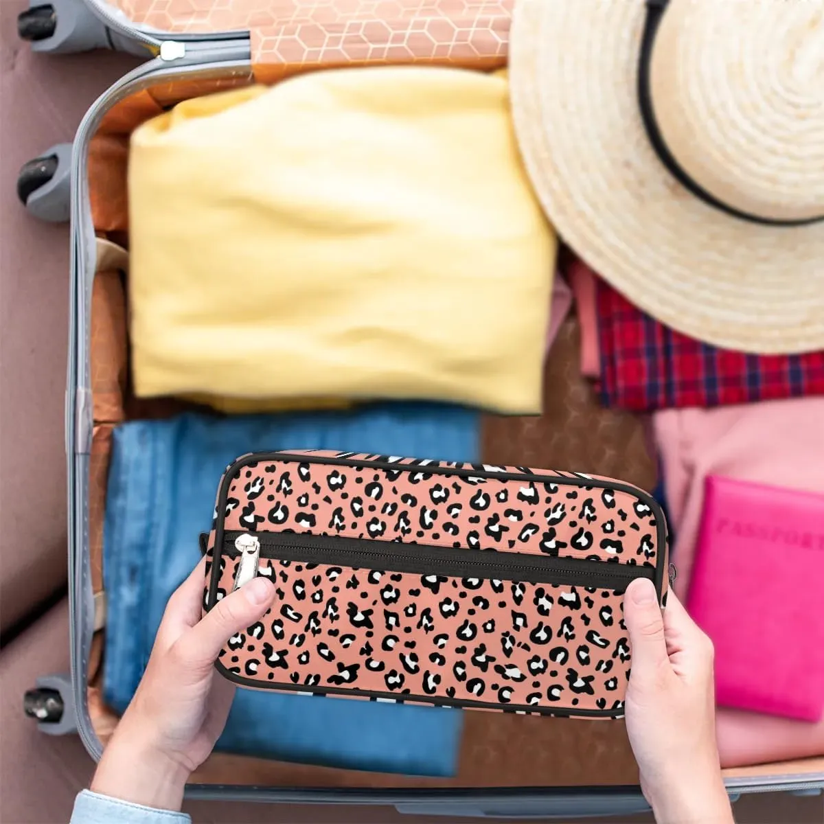 Toiletry Bag for Girls Woman,Leopard Print Travel Toiletry Bag for Man Comestic Makeup Bag,Waterproof Shaving Bag for Toiletries Accessories Travel Essentials,Pink