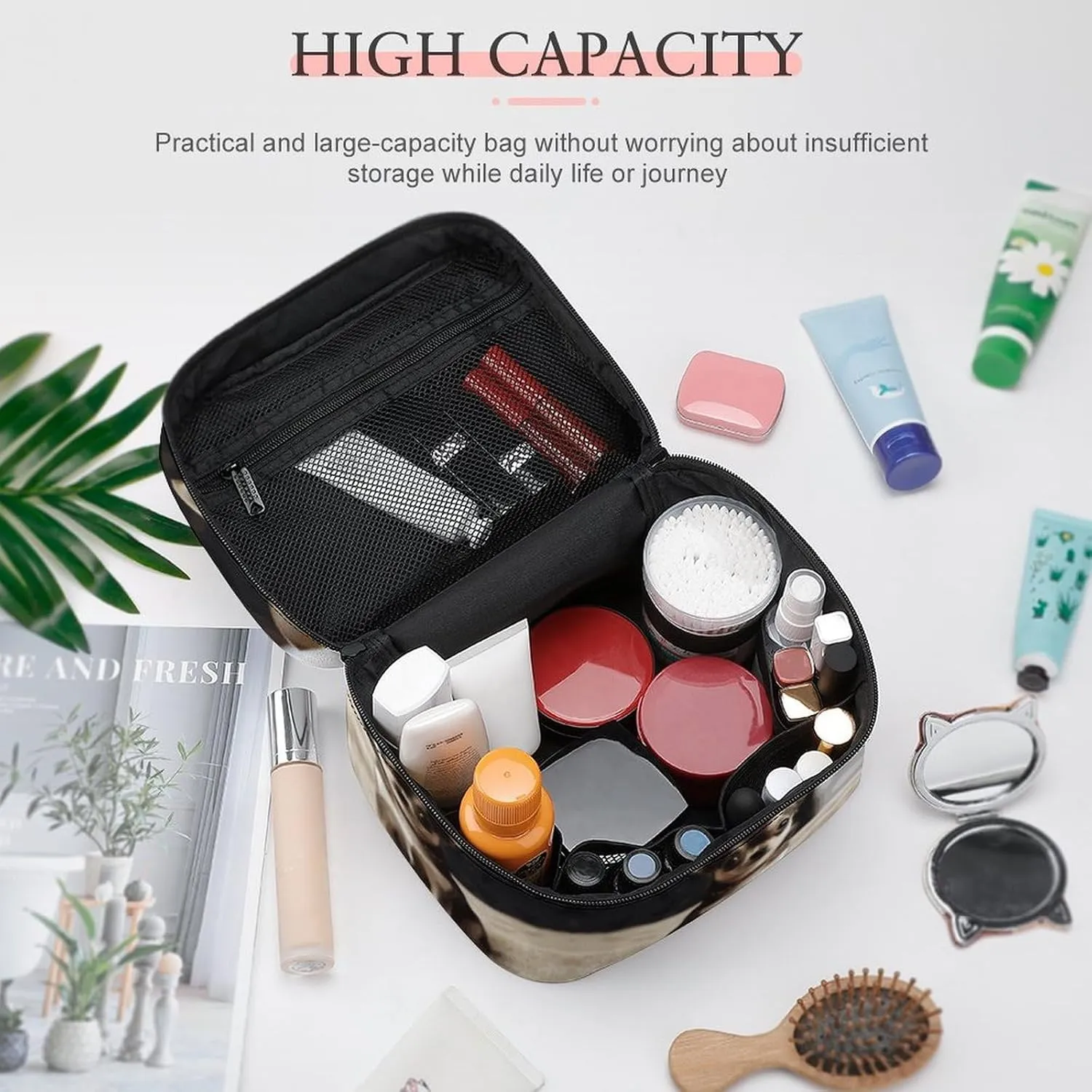 Travel Toiletry Bag for Women And Men,Cute Chihuahua Toiletry Organizer, Makeup Bag Travel Organizer for Shampoo,Toiletries