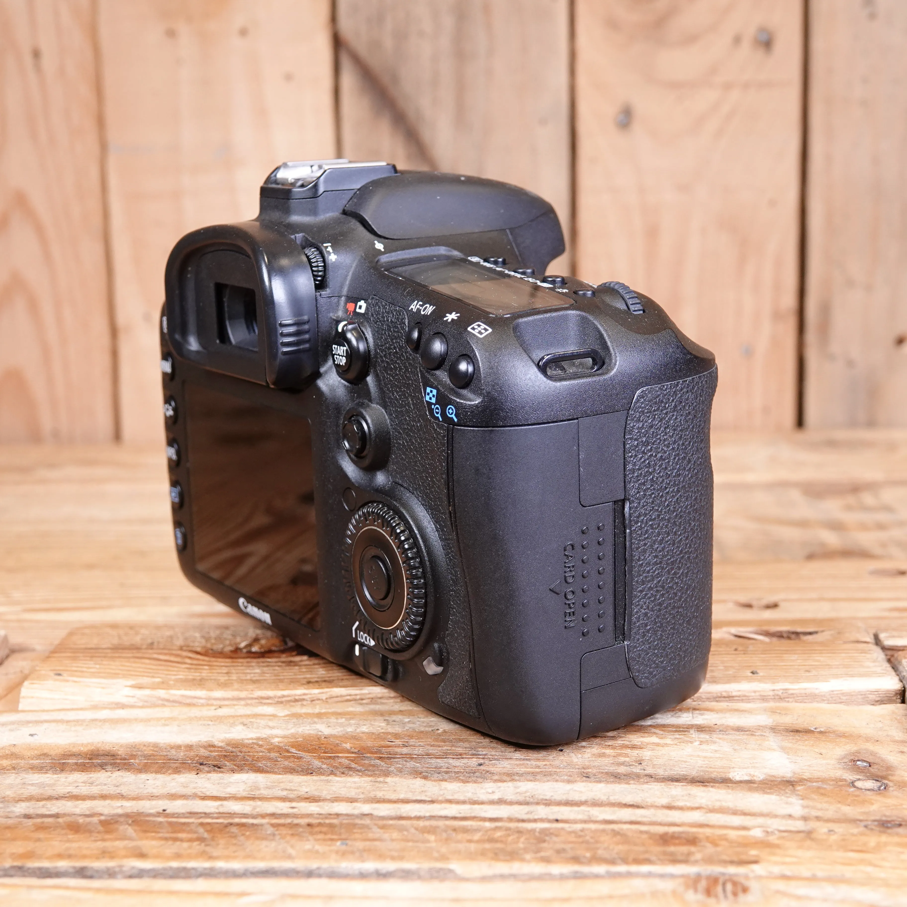 Used Canon EOS 7D DSLR Camera Body