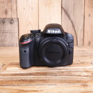 Used Nikon D3200 DSLR Camera Body