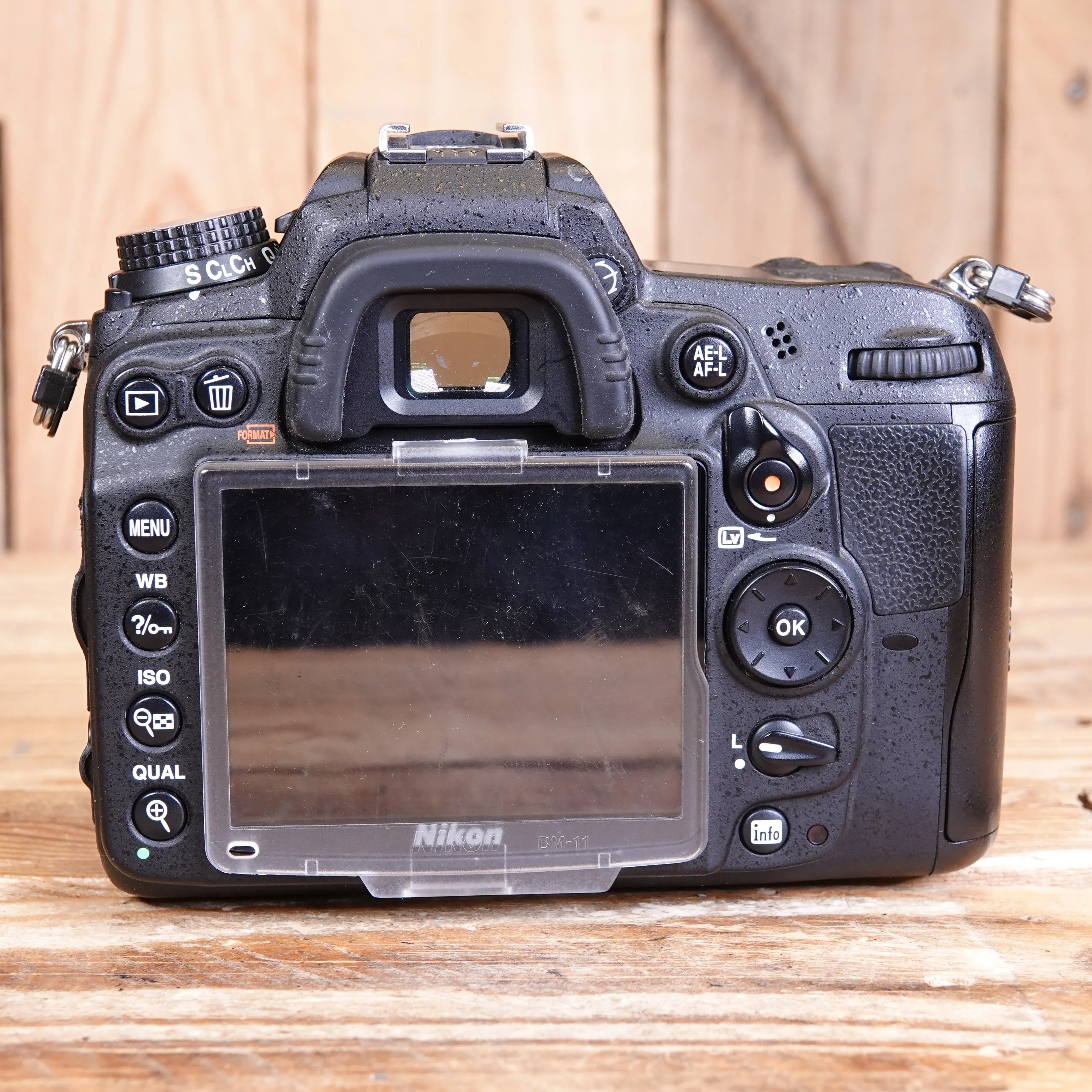 Used Nikon D7000 DSLR Camera Body