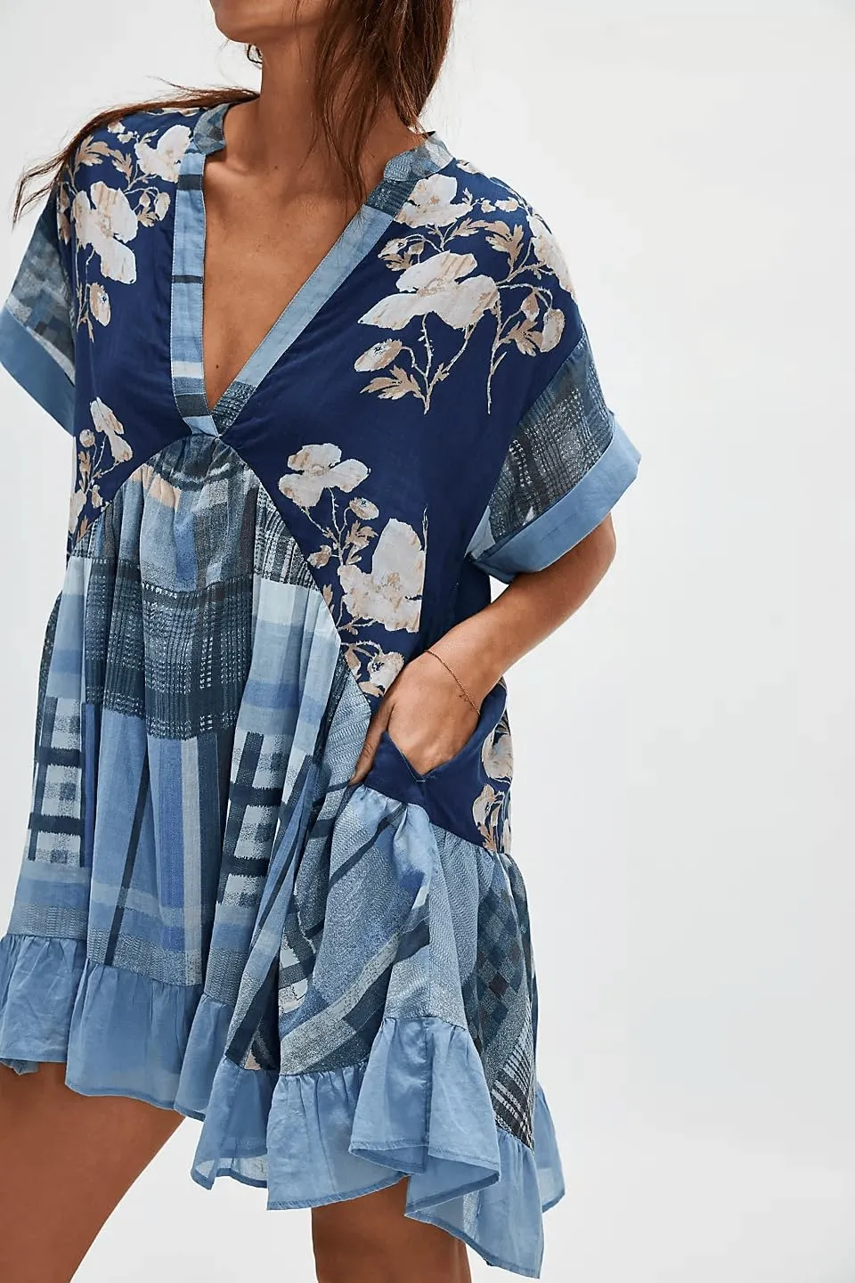 Women’s Boho Mini Dress Y2k Floral Print Deep V-Neck Puff Sleeve Short Dress 2025 Summer Loose Beach Sundress