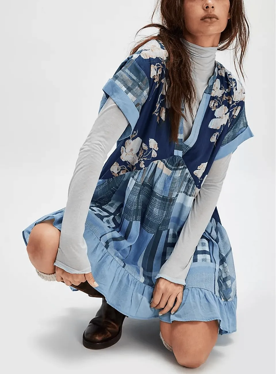 Women’s Boho Mini Dress Y2k Floral Print Deep V-Neck Puff Sleeve Short Dress 2025 Summer Loose Beach Sundress