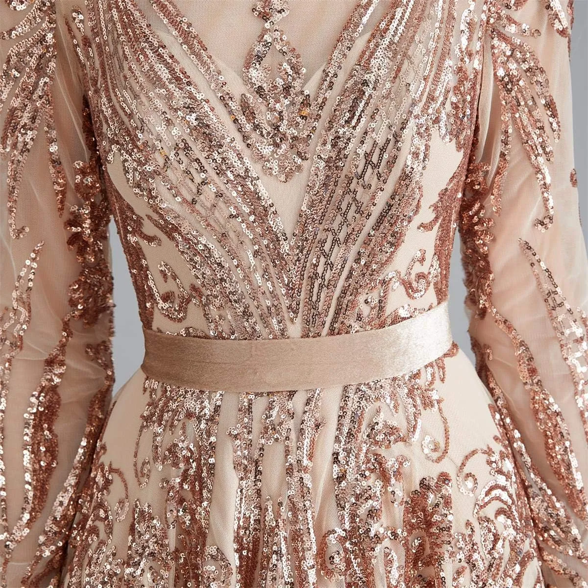 Women's Sequin Long Sleeves Formal Evening Dress Luxurious Chapel Train Prom Party Gowns